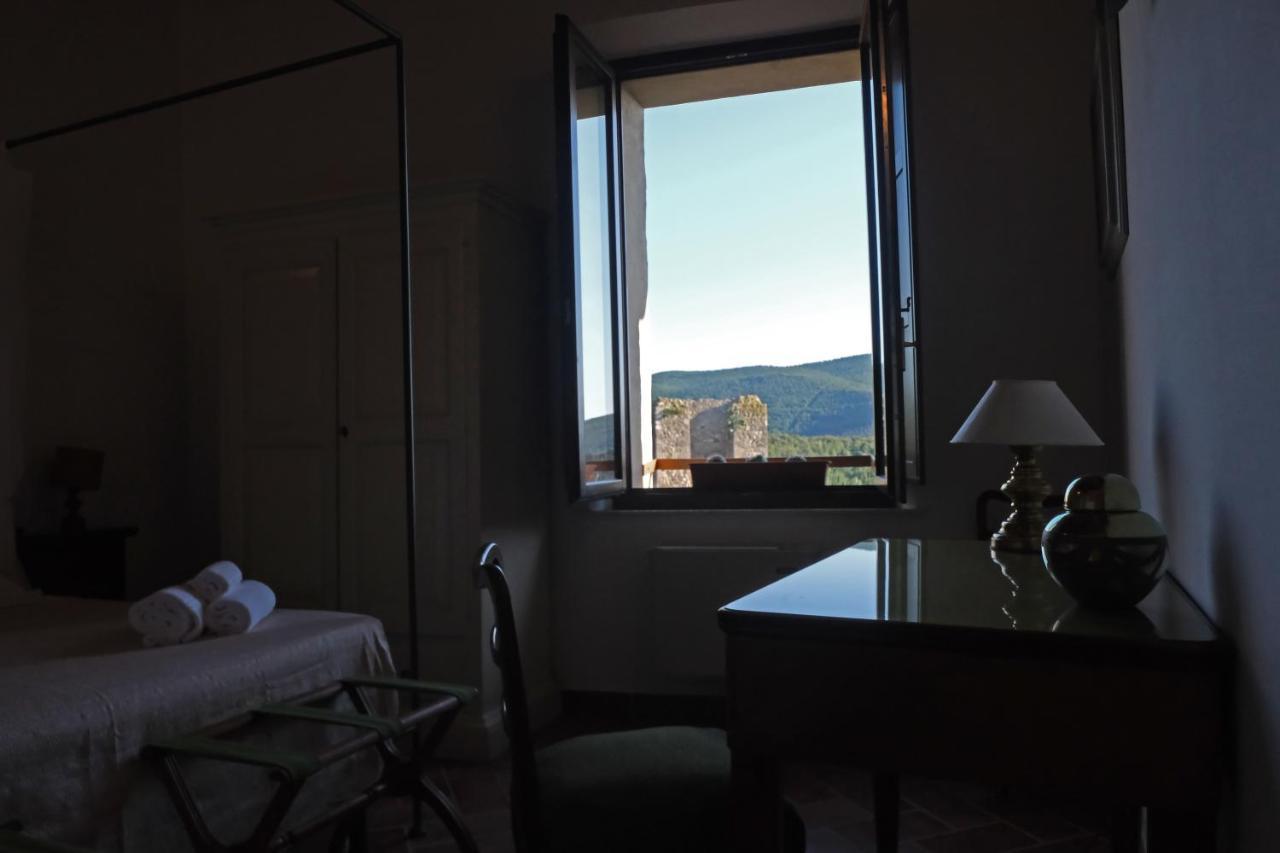 Rooms And Wine Al Castello Monteriggioni Exterior foto