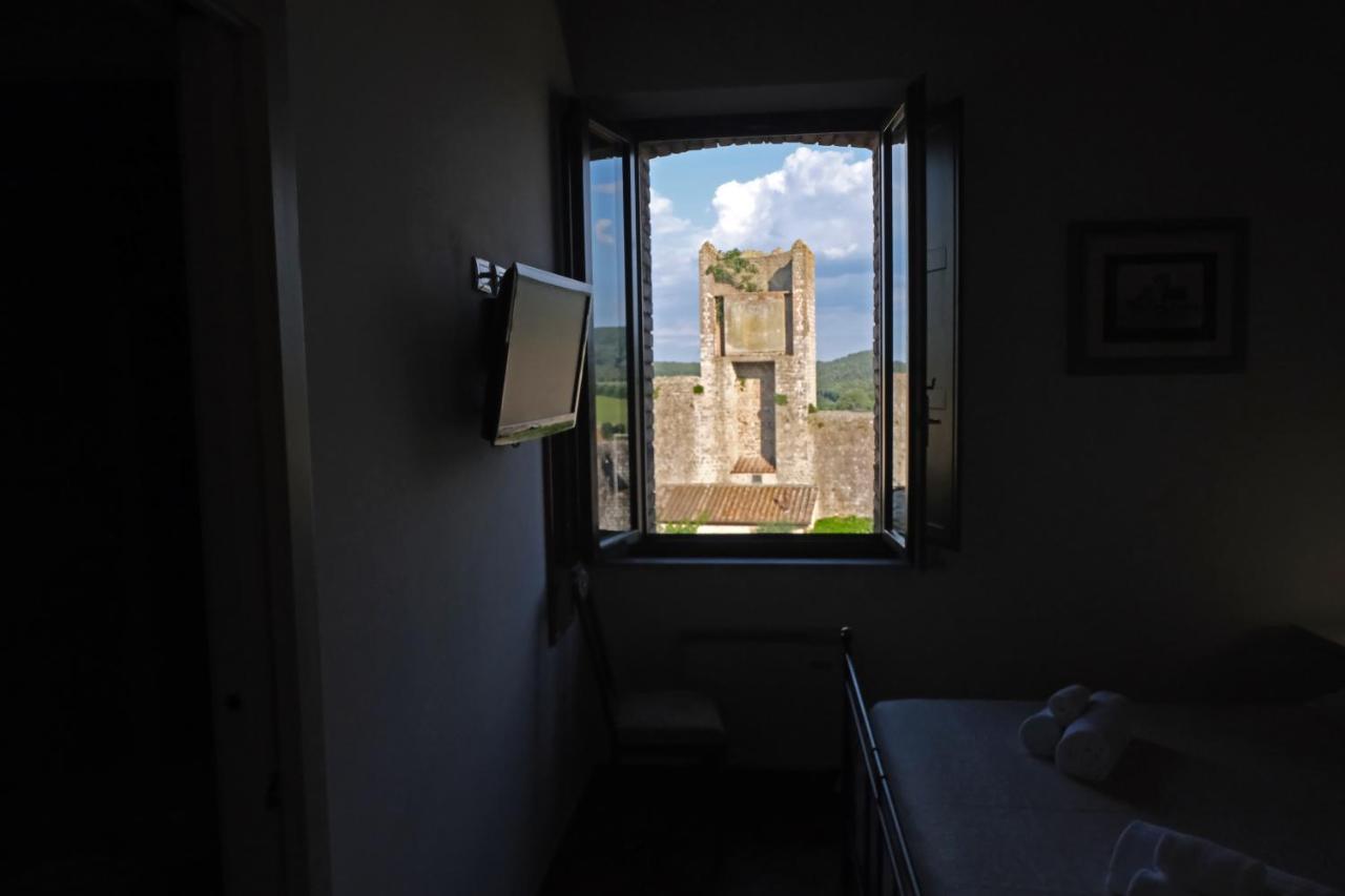 Rooms And Wine Al Castello Monteriggioni Exterior foto