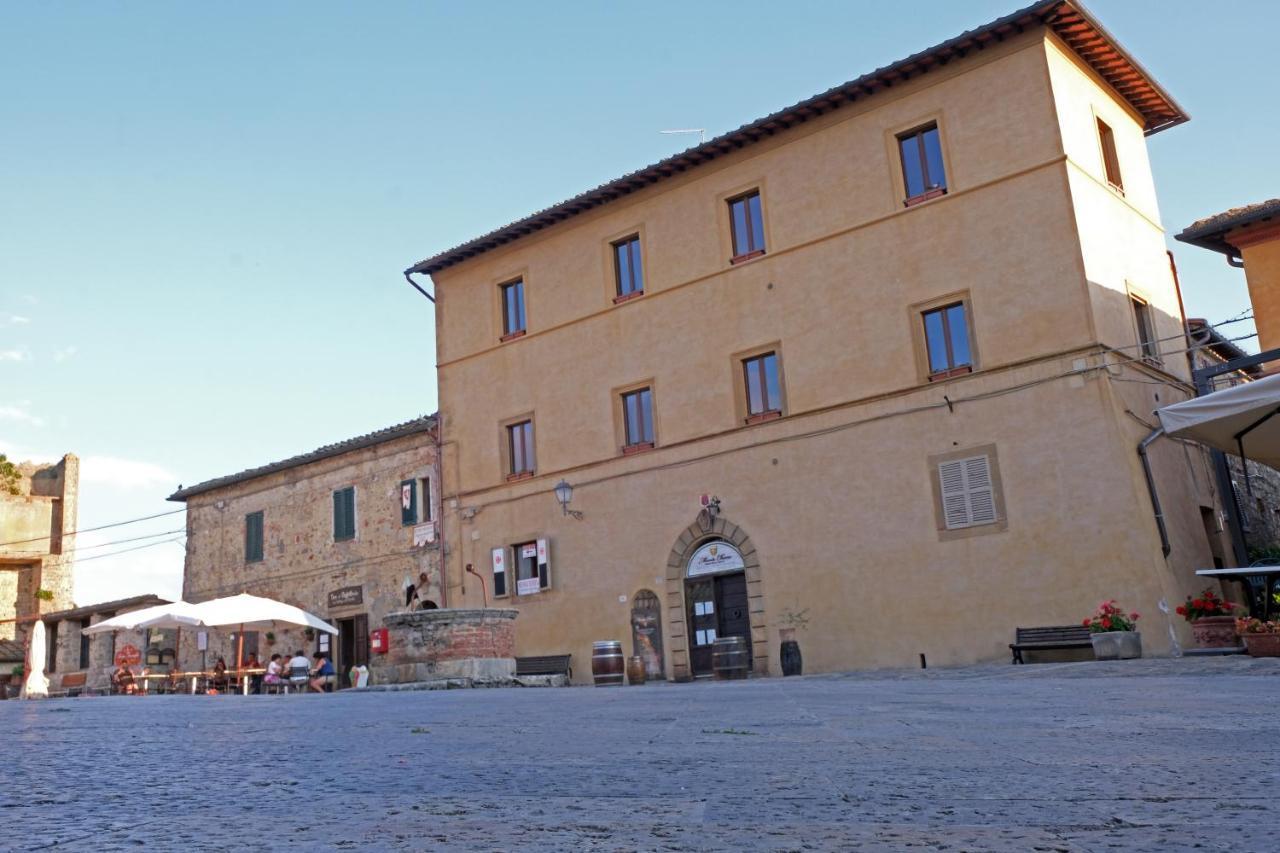 Rooms And Wine Al Castello Monteriggioni Exterior foto