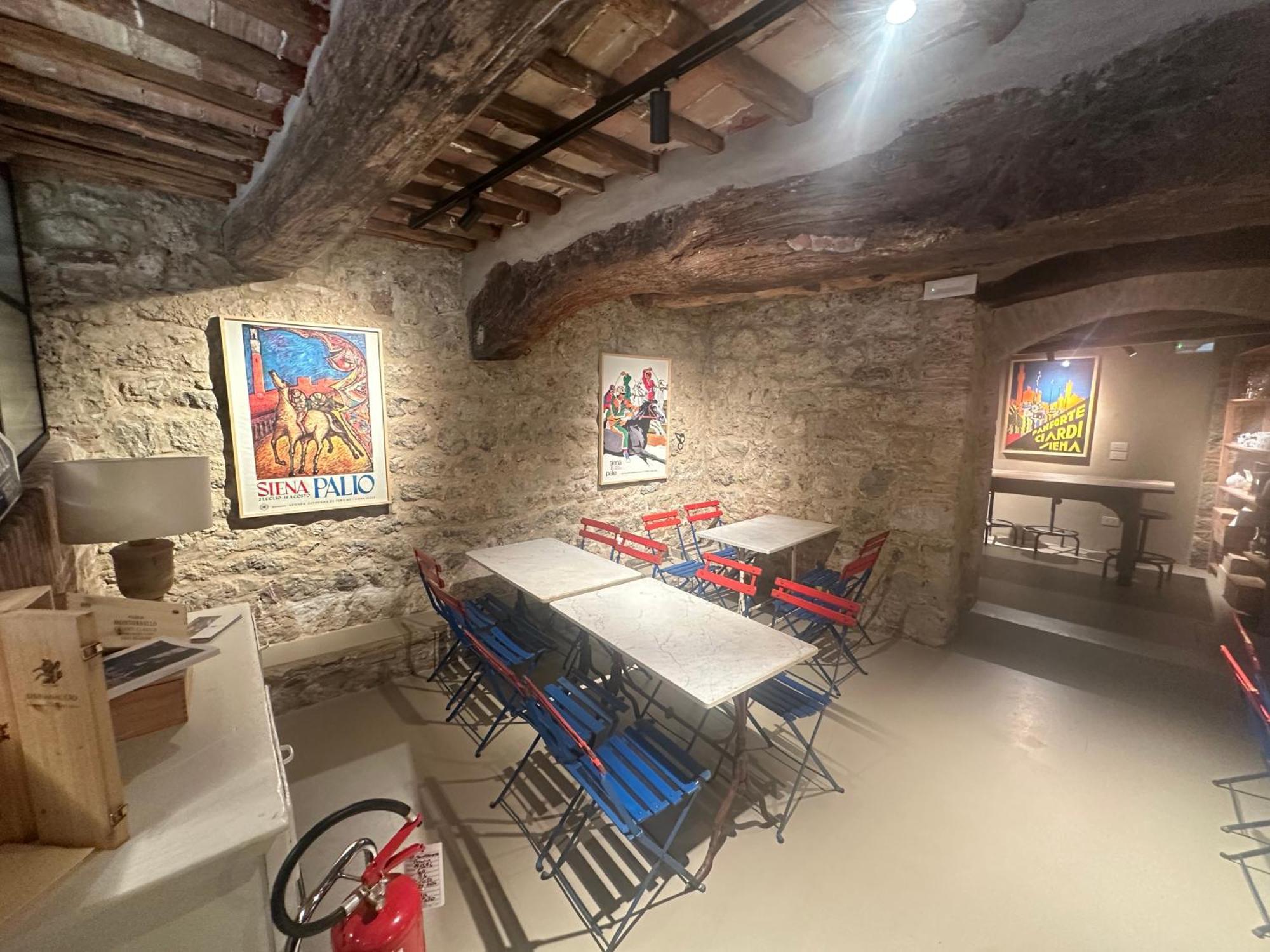 Rooms And Wine Al Castello Monteriggioni Exterior foto